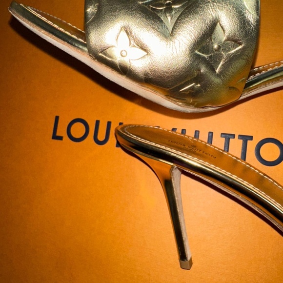 Louis Vuitton gold  mules heels - Picture 8 of 8